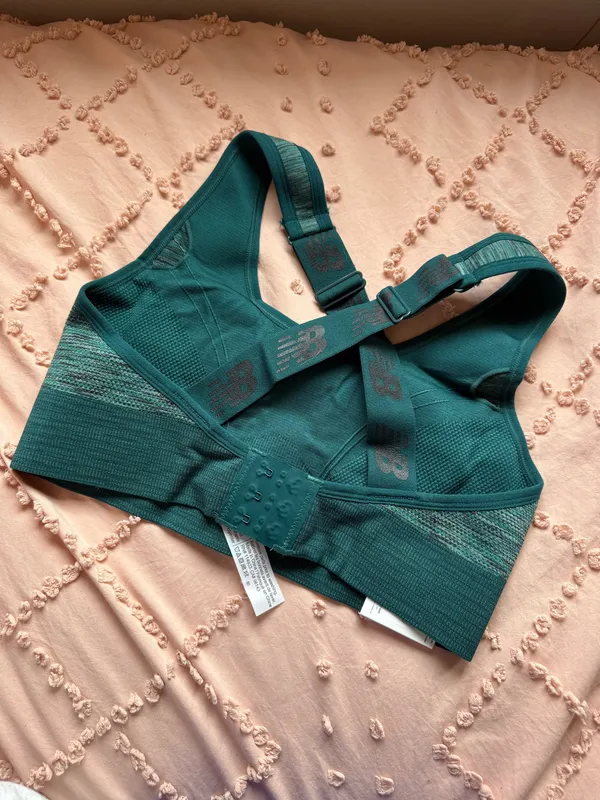 New Balance Sports Bra Medium - Image 2