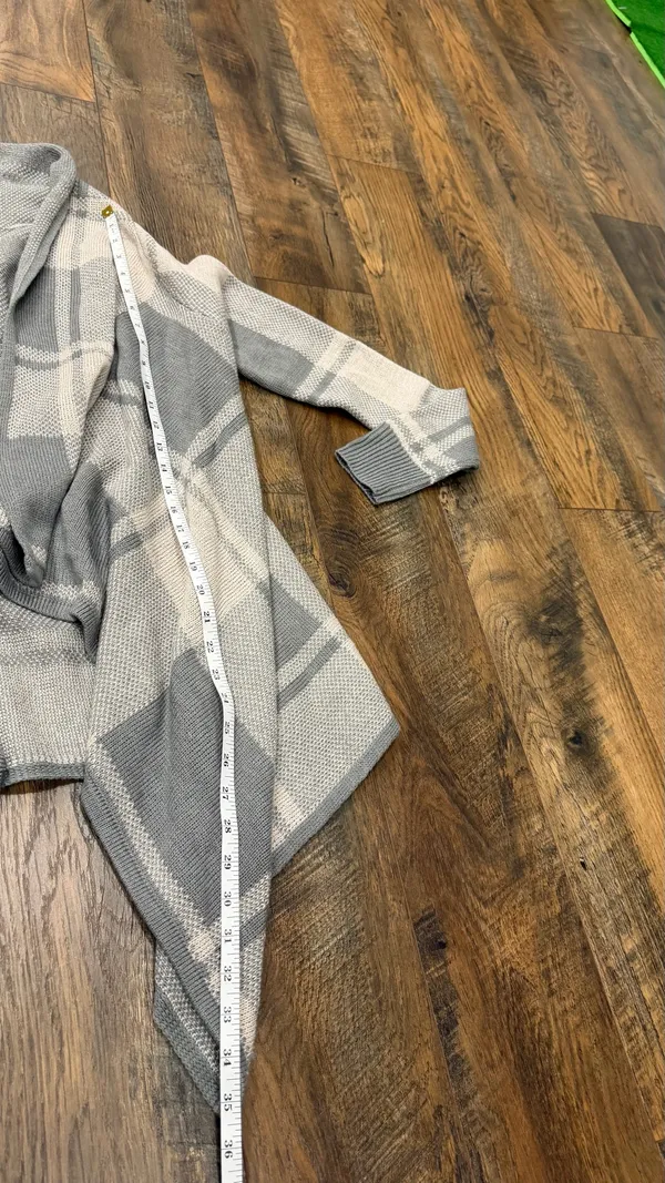 Merona Women’s Plaid Knit Cardigan Open Front Gray/Cream Size Medium - Image 4