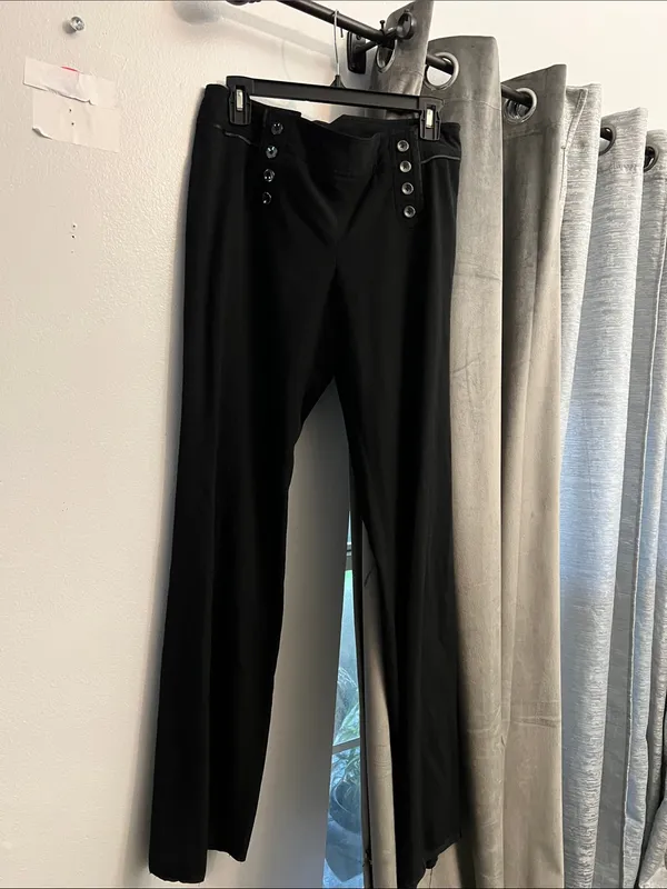 White House | Black Market Black High-Rise Button Detail Pants SZ 6 Legacy - Image 2