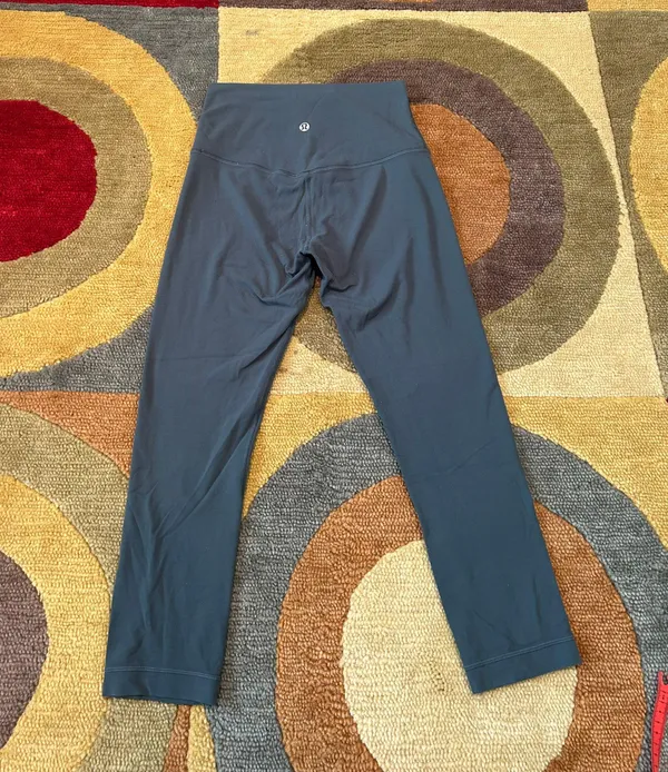 Lululemon Align High Rise Crop 21” Leggings Dark Green Size 4 - Image 4