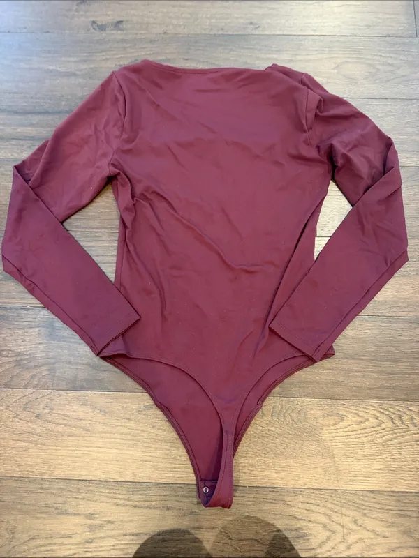 Abercrombie & Fitch Burgundy Soft A&F Long Sleeve Bodysuit Medium - C27-132 - Image 10