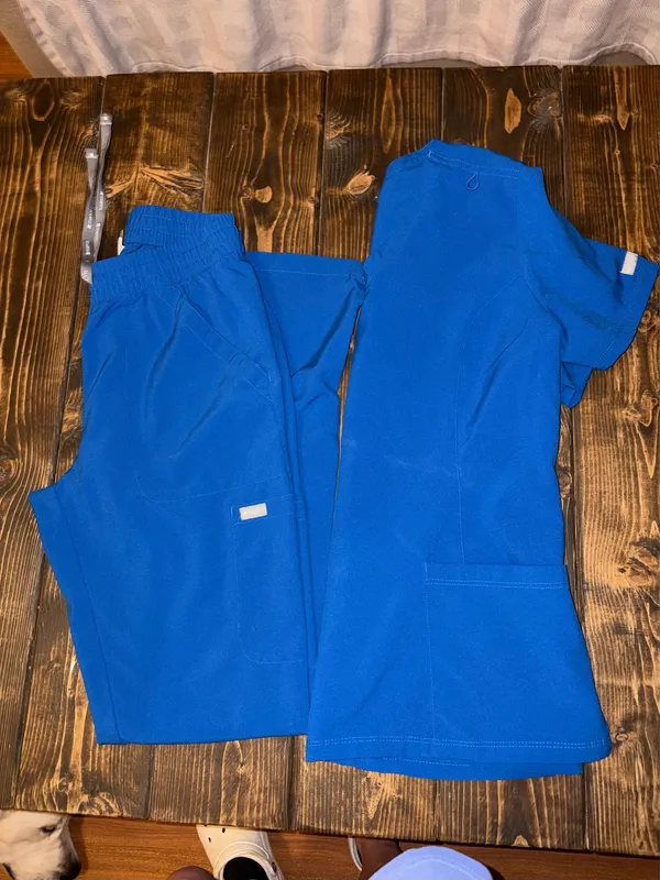 MedCouture Scrub bundle - Image 2