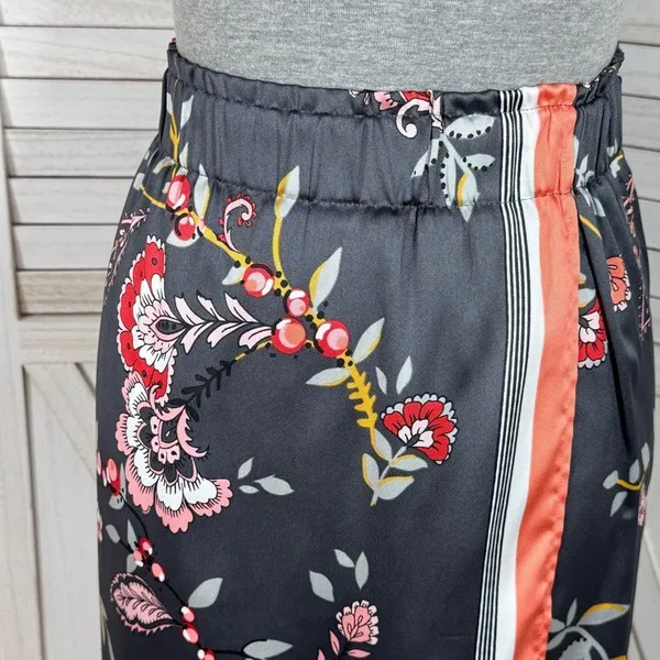 Loft Floral‎ Satin Faux Wrap Scarf Skirt Grey Coral Medium - Image 5