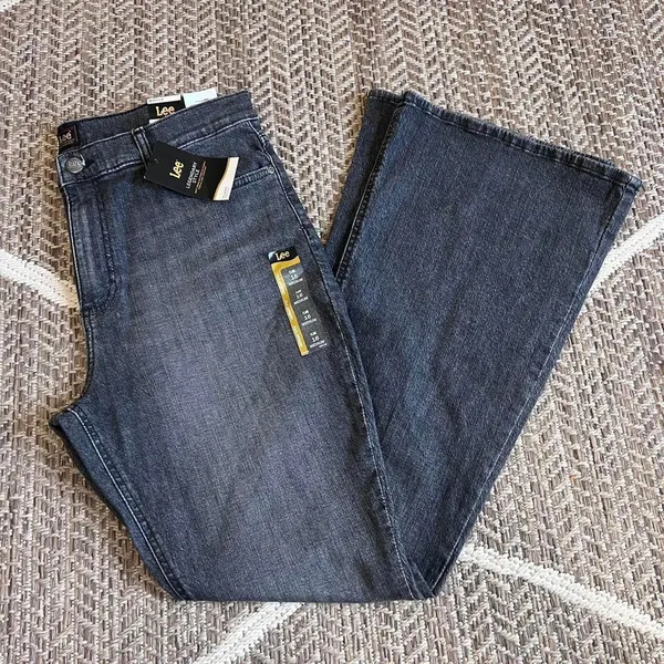 Lee Legendary Womens Flared jeans New size 16 - Image 3