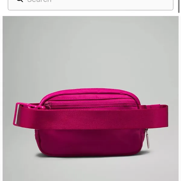 NWT Lululemon athletica raspberry belt‎ bag nwt - Image 4