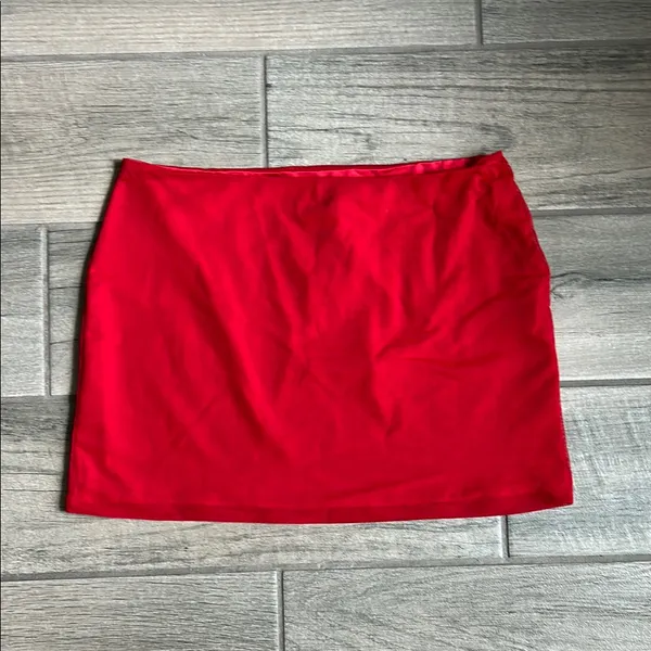 Princess Polly Red Pencil Mini Skirt for Cocktail Nights - Image 2