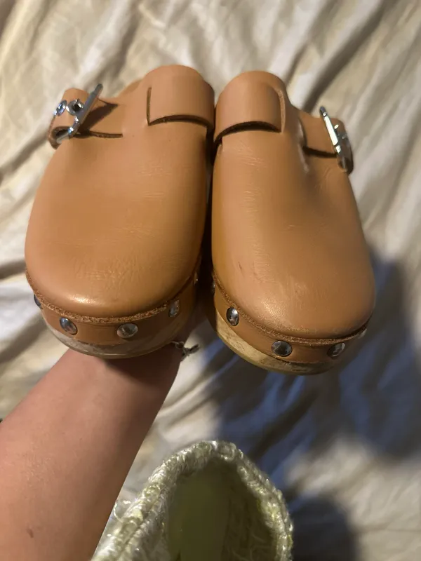 Zara Tan clogs with buckle detail - Image 4