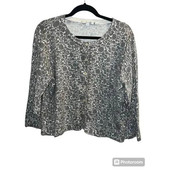 ✨Boden Cropped Button Down Grey Floral Sz 16 Cardigan✨ - Image 6