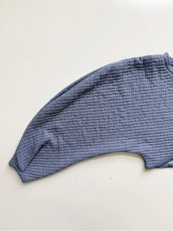 Zara Quilted Cropped Sweatshirt Size Medium - Image 4