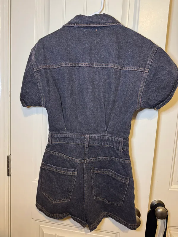 Le lis NWT Hazel and Olive Roll On By Denim Romper - Image 3