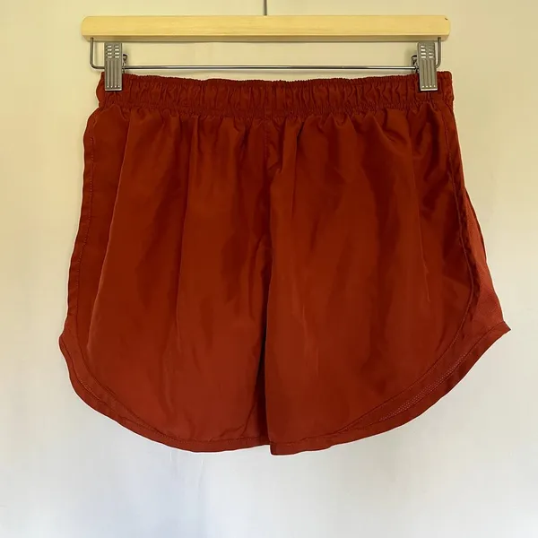 Nike‎ dri-fit coral rust red athleisure shorts elastic waist women's size medium - Image 4