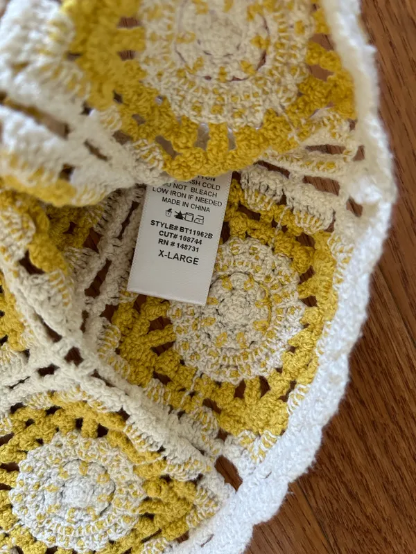 Yellow and cream crochet top Size XL - Image 4