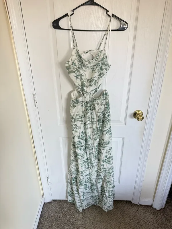 Abercrombie & Fitch Cutout Maxi Green Dress - Image 2