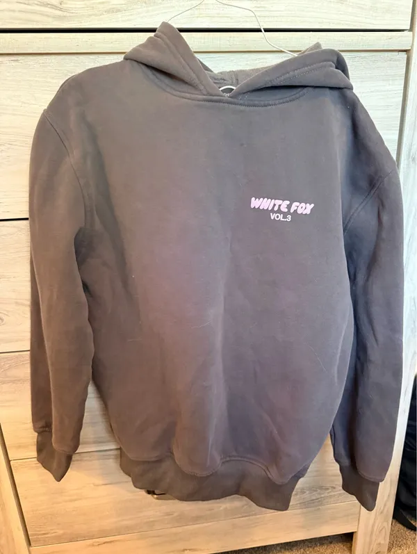 White Fox Boutique Hoodie Offstage Volcanic 3XS/XXS - Image 6