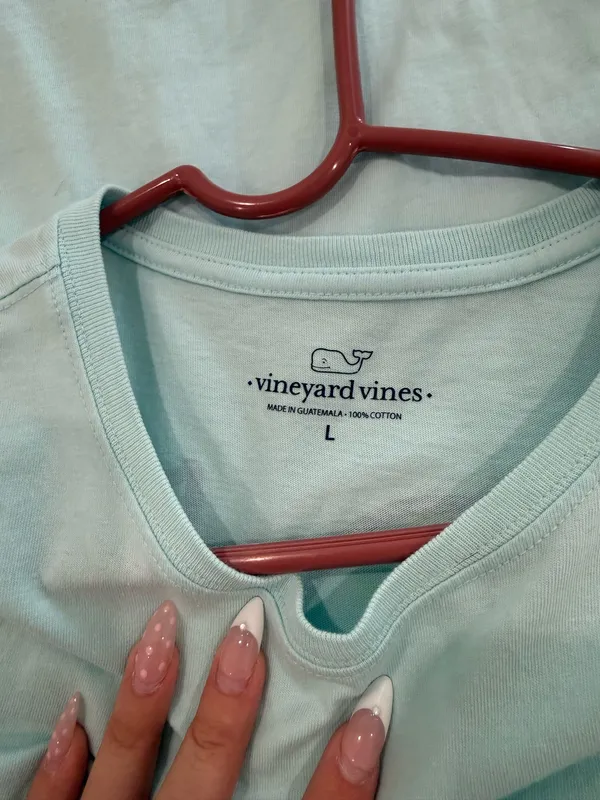 Vineyard Vines T-Shirt - Image 4