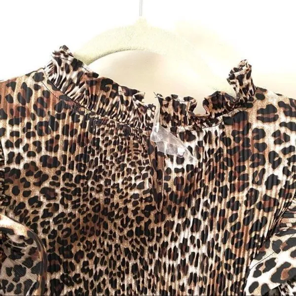 ‎TOP CHIC Statement Blouse NWT Brown - Image 4