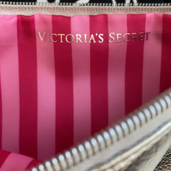 Victoria’s Secret silver clutch - Image 3