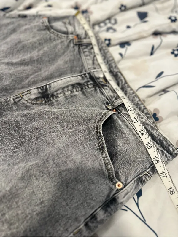 Gray Acid Washed Cargo Extra Wide Leg Baggy Jeans Sz13 Indie Hipster Grunge Y2K. - Image 3