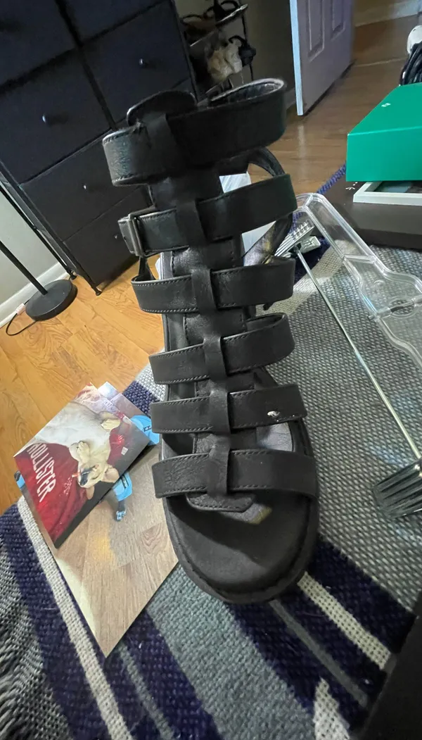 Dirty Laundry Black Platform Sandals - Image 3