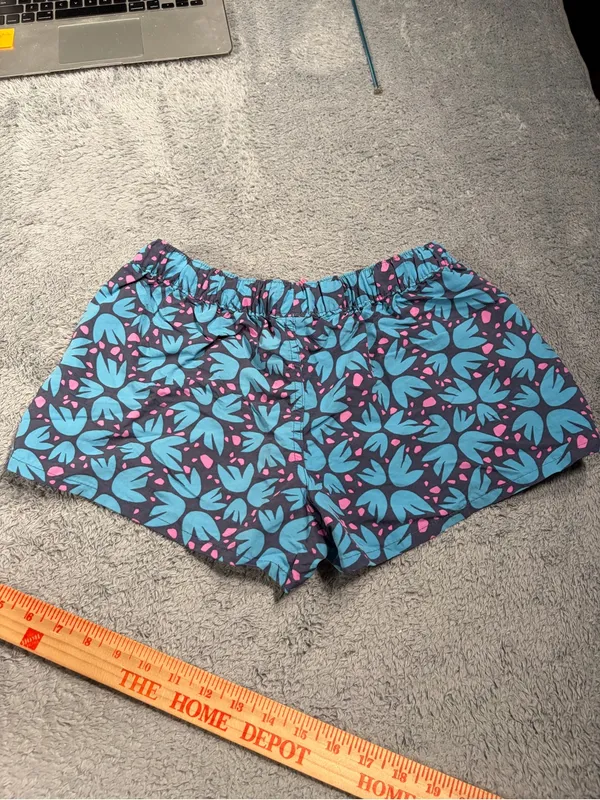 Patagonia barely baggies Blue pattern Shorts small - Image 8