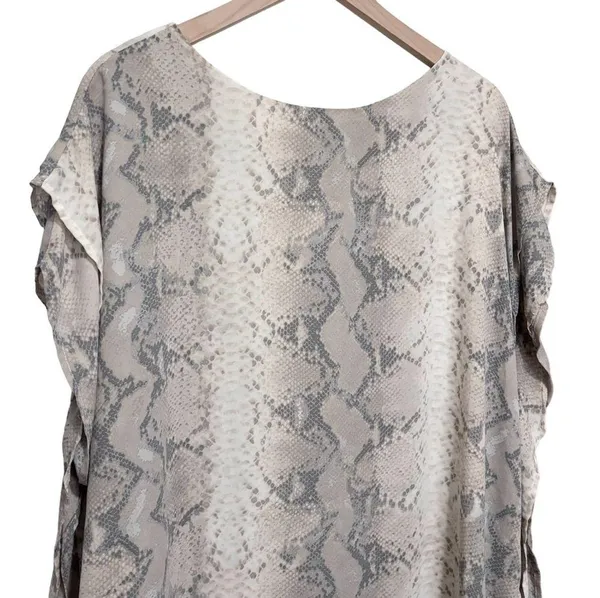 Women's Buckle Black cream snake print chiffon layered blouse top size large - Image 6