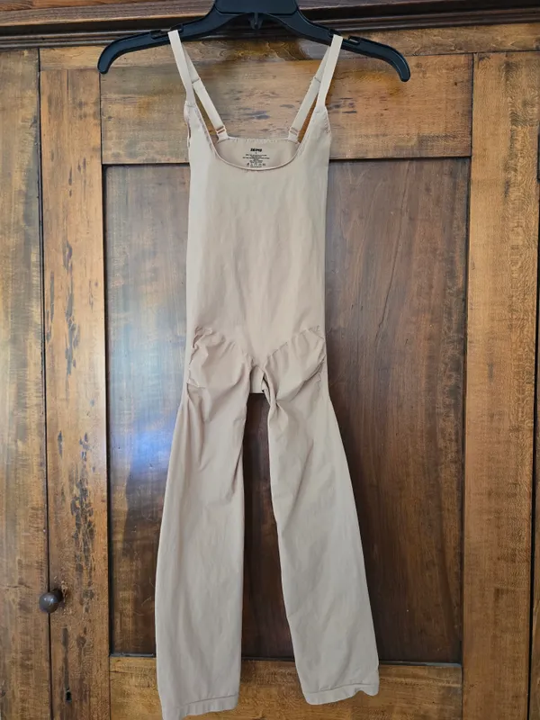 SKIMS Natural Seamless Catsuit Shapeware- XL - Image 2