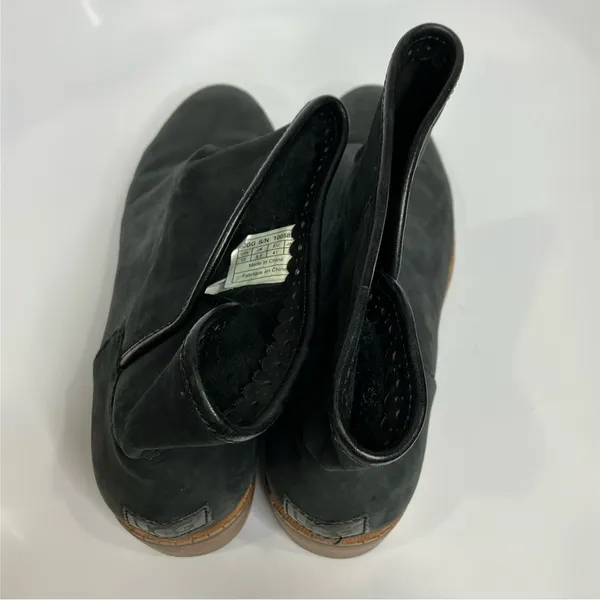 UGG Darling boots black leather ankle boots trendy women’s‎ size 10 - Image 7