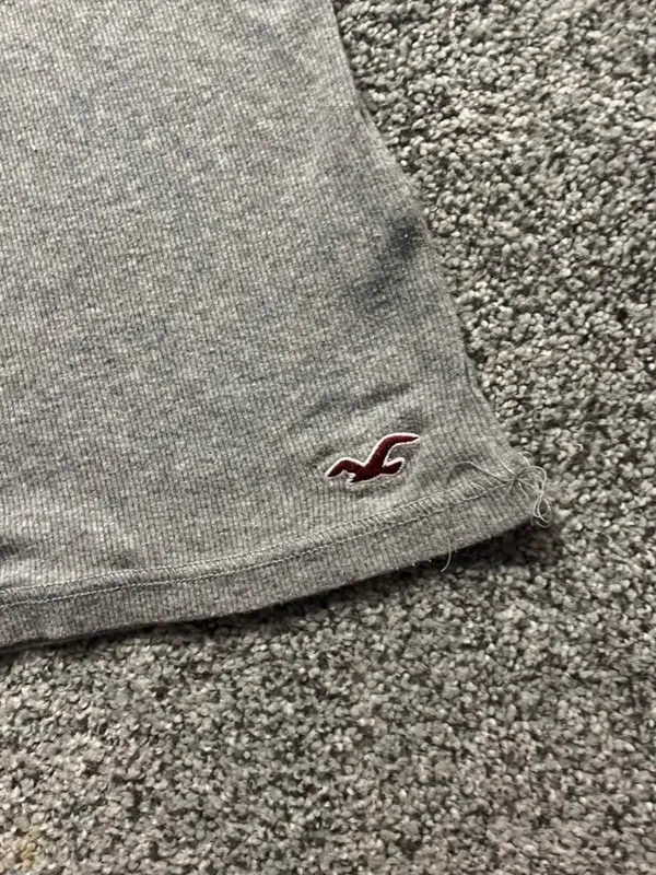 Y2K grey hollister tank top - Image 2