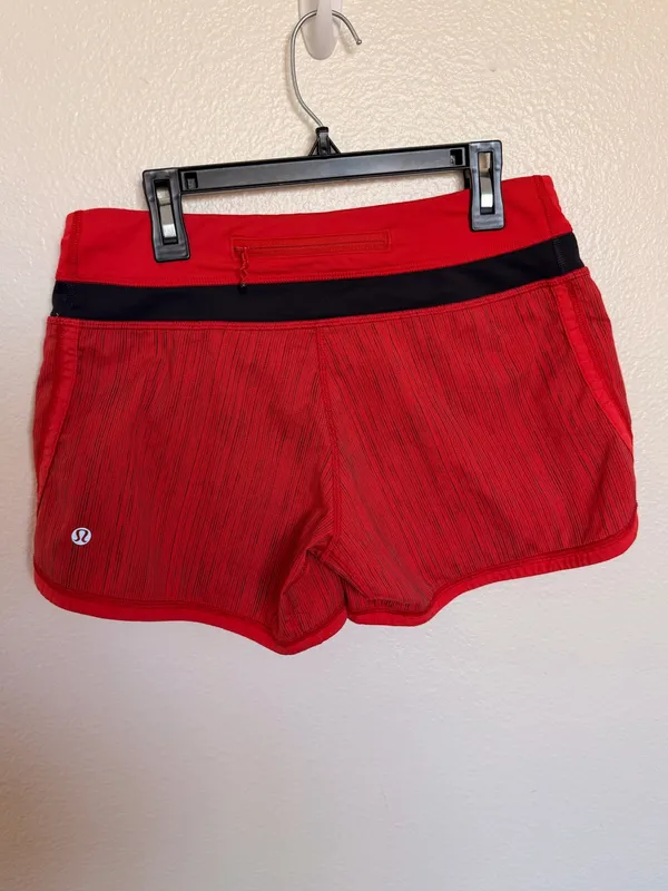 Lululemon Groovy Run Short Size 4 - Image 2