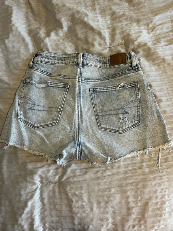 American Eagle Mom Shorts Denim - Image 2