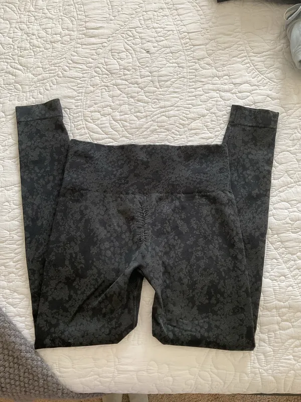 Gymshark Adapt Camo Leggings - Image 2