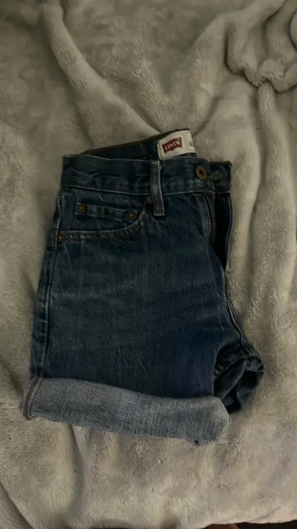 Vintage Levi’s Shorts - Image 3