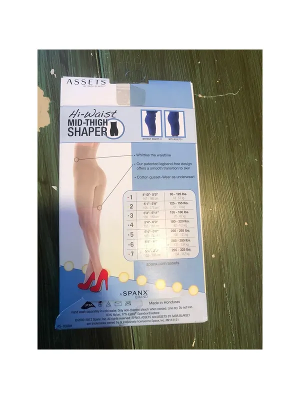 Assets by Spanx NEW Hi-Waist Mid-Thigh Shaper Nude Size 2 - Image 3