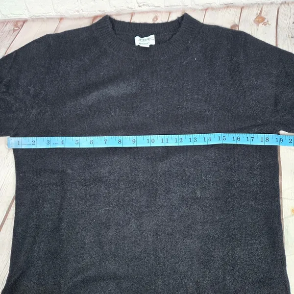 J. Crew Factory Crewneck sweater in extra-soft yarn Black S‎ - Image 6