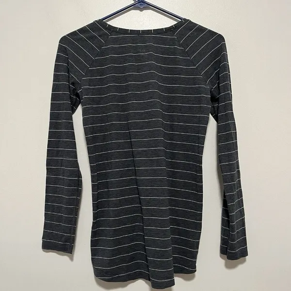 Lululemon Emerald‎ Long Sleeve Short Serve Stripe Heathered Black White - Image 4