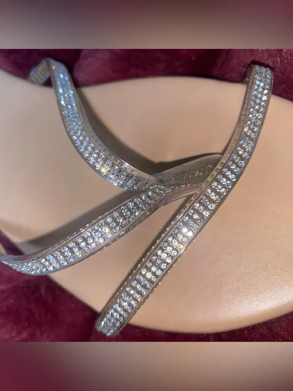 Silver rhinestone flip flop Tan Size 7 - Image 3