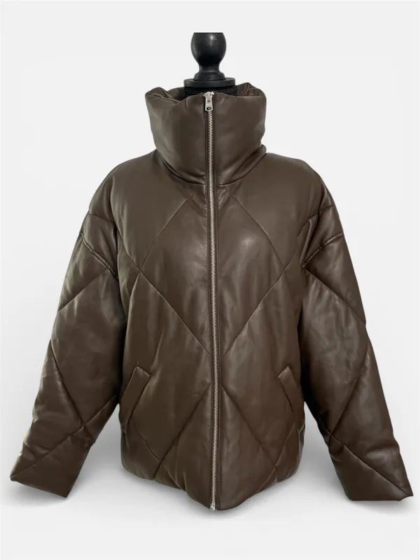 Abercrombie & Fitch Oversized Vegan Leather Diamond Puffer Sz M - Image 5