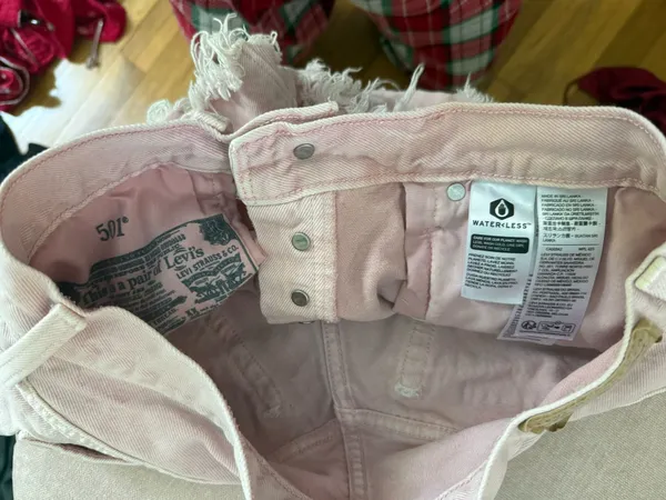 Levi Pink shorts - Image 3