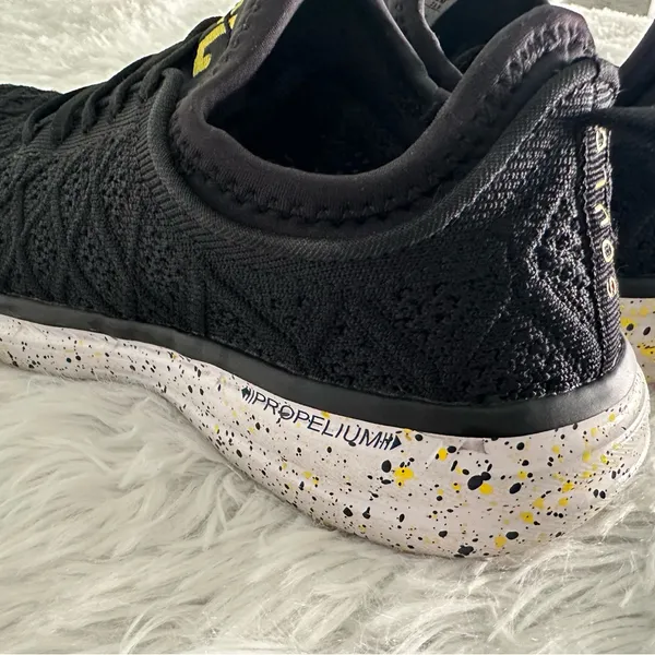 APL X Soulcycle Techloom Phantom Athletic Minimalist‎ Women's Sneakers Size 7 - Image 5