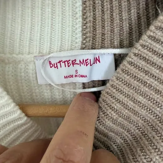 Buttermelon Colorblock Cropped Mock Neck Sweater - Image 2