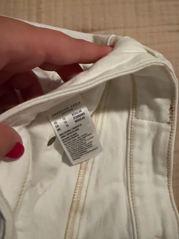 American Eagle Strigid Jeans in White  - Image 2