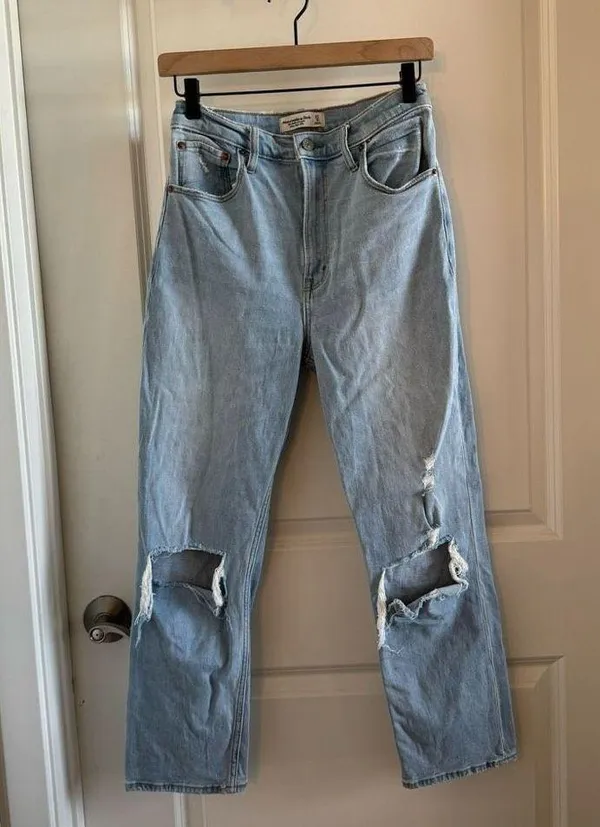 Abercrombie Curve Love Ankle Straight Ultra High Rise Jeans - Image 2