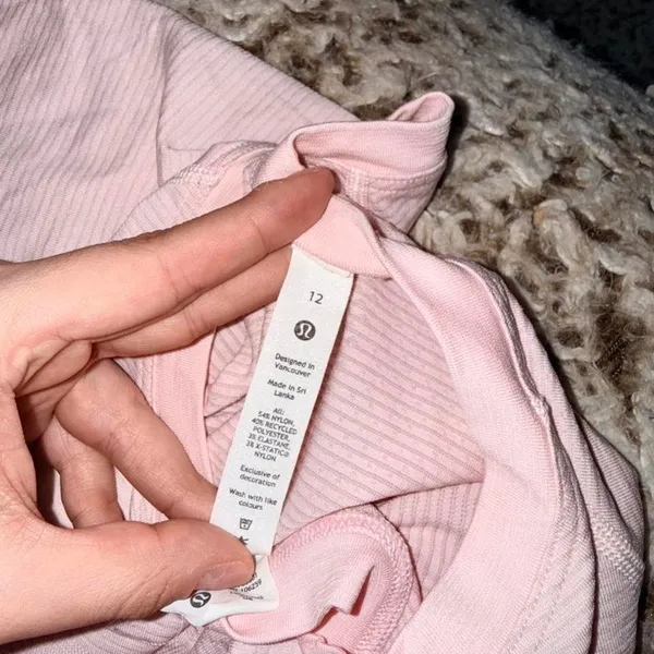 Lululemon NWOT Strawberry Milkshake Swiftly Tech Size‎ 12 - Image 3