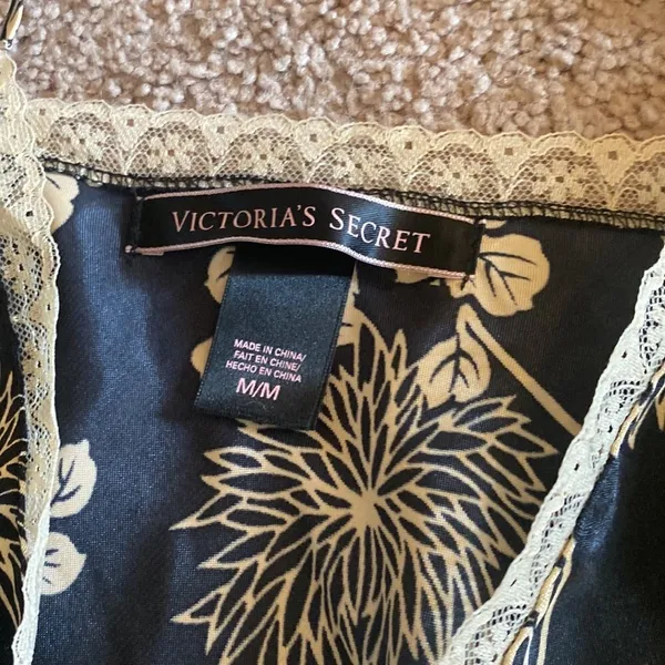 Victoria's Secret medium pajama top - Image 5