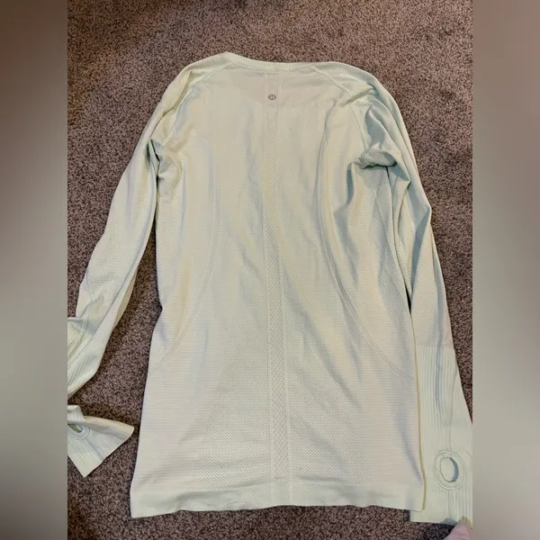 Lululemon Swiftly Tech Long Sleeve - Image 3