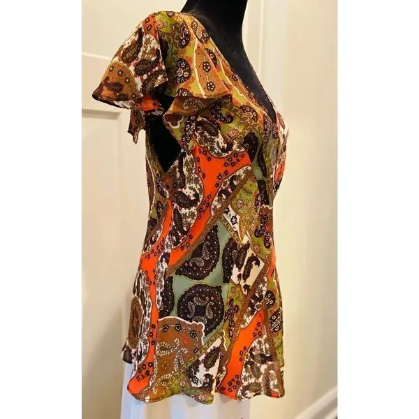 DressBarn Women's V Neck Paisley Large Blouse Split Ruffle over Sleeveless Top a - Image 2