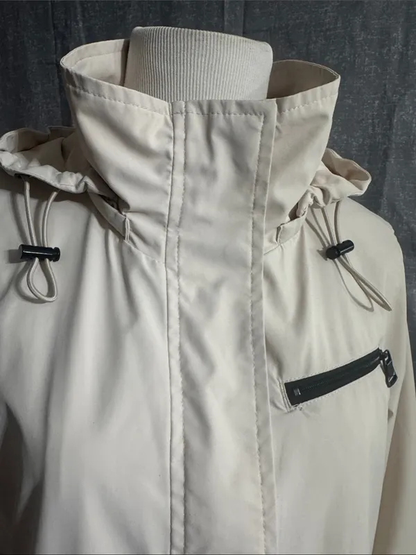 Two by Vince Camuto Cream Trench Coat with Black Trim - Image 15