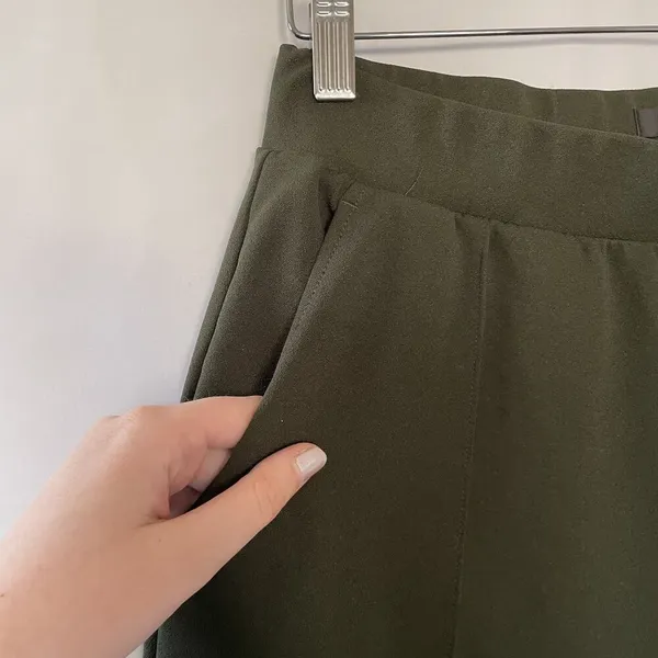 LOFT wide leg business casual‎ pants olive green pockets women's size small - Image 3