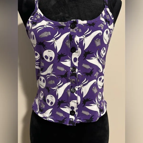 NWOT Disney Nightmare Before Christmas Purple and White Button Down Tank size m - Image 4