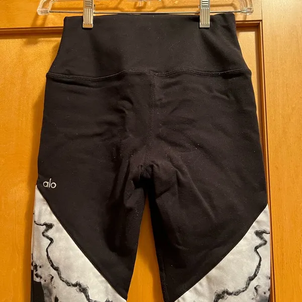 Alo yoga mesh leggings - black & white - Image 5